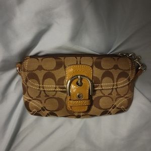 Wristlet